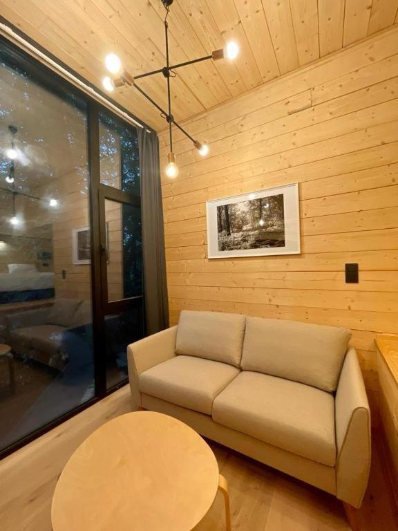 Utopia Village - Art & Nature Lodges Монс Экстерьер фото